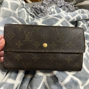 SOLD 🚨Vintage LOUIS VUITTON Malletier Trifold Wallet